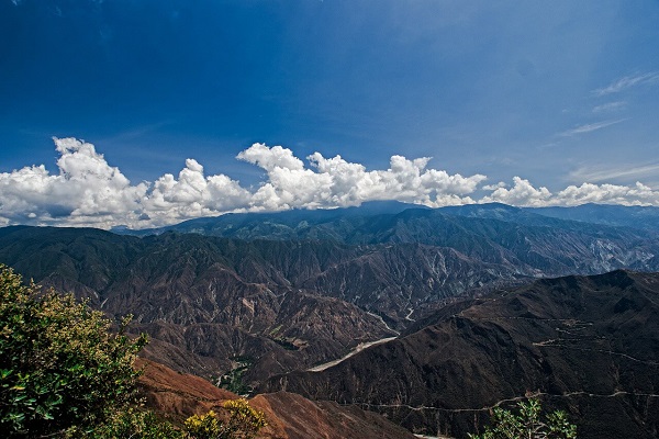 montaña arida 600