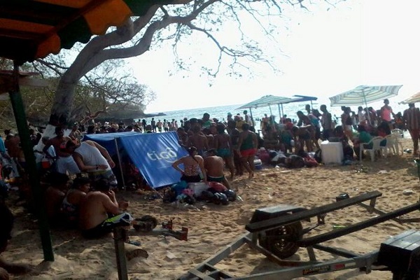 playa blanca turistas