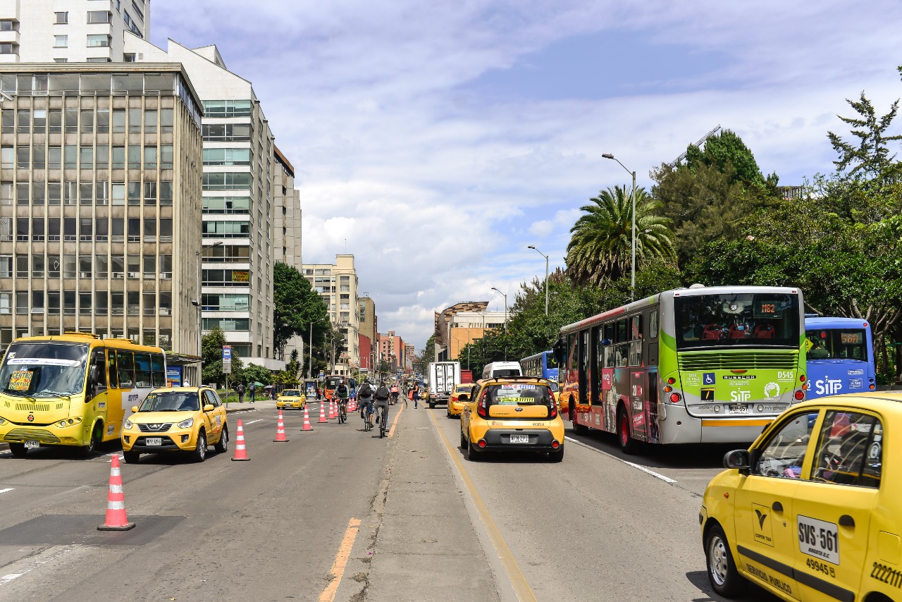 transporte publico en el dia sin carro